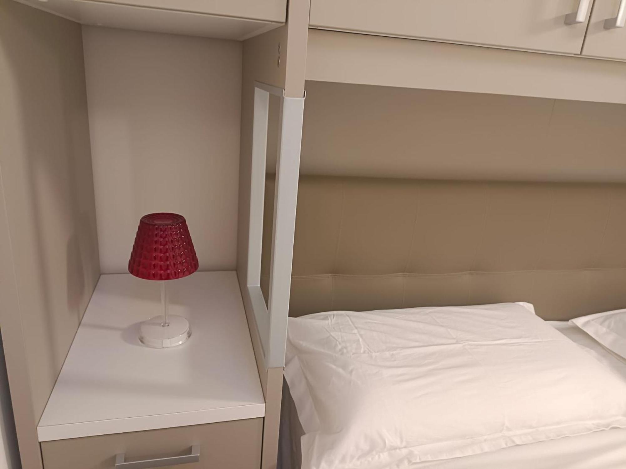 Apartament Luminoso Bilocale Zona Tibaldi Bocconi Mediolan Zewnętrze zdjęcie